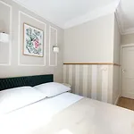 Native Nowowiejska 9 Deluxe Daire *