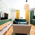Daire Native Nowowiejska 9 Deluxe Krakow