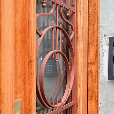 Native Nowowiejska 9 Deluxe *